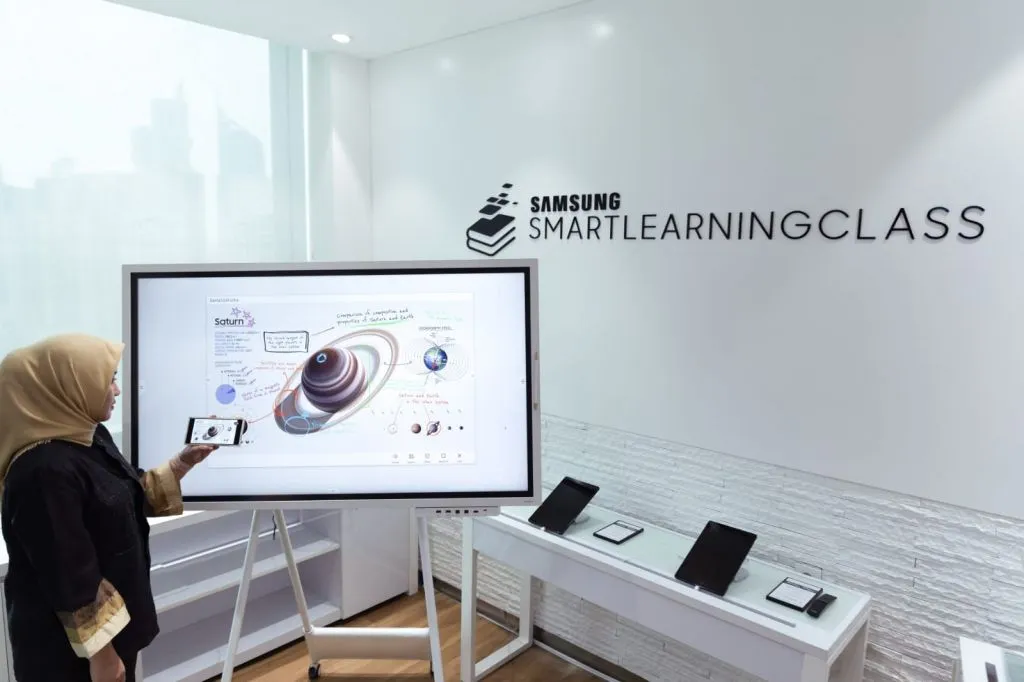 Produk Samsung Professional Display Capai TKDN Hingga 43,8 Persen