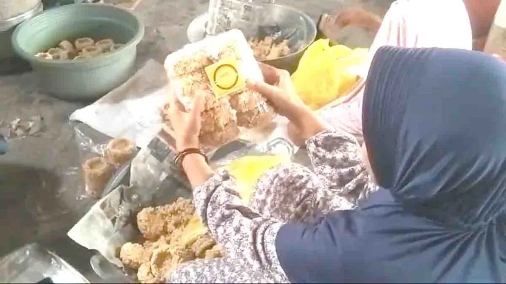 Produksi Rengginang di Desa Setro Meningkat Berkat Teknologi Pengeringan Modern