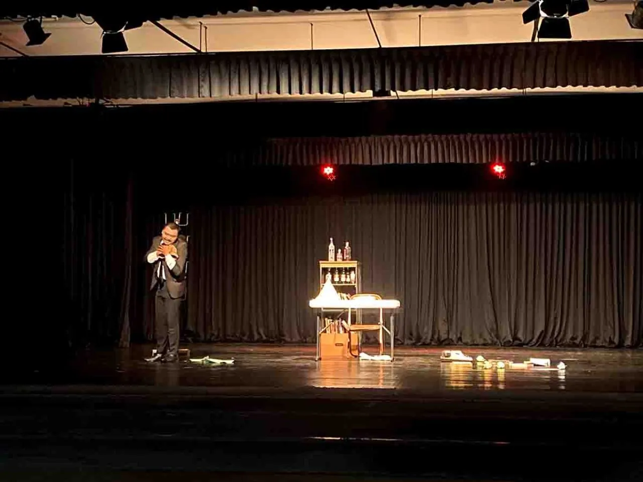 Monolog Lakon Aeng Teater Geo Juara Harapan 3 di Peksimida Jatim 2024