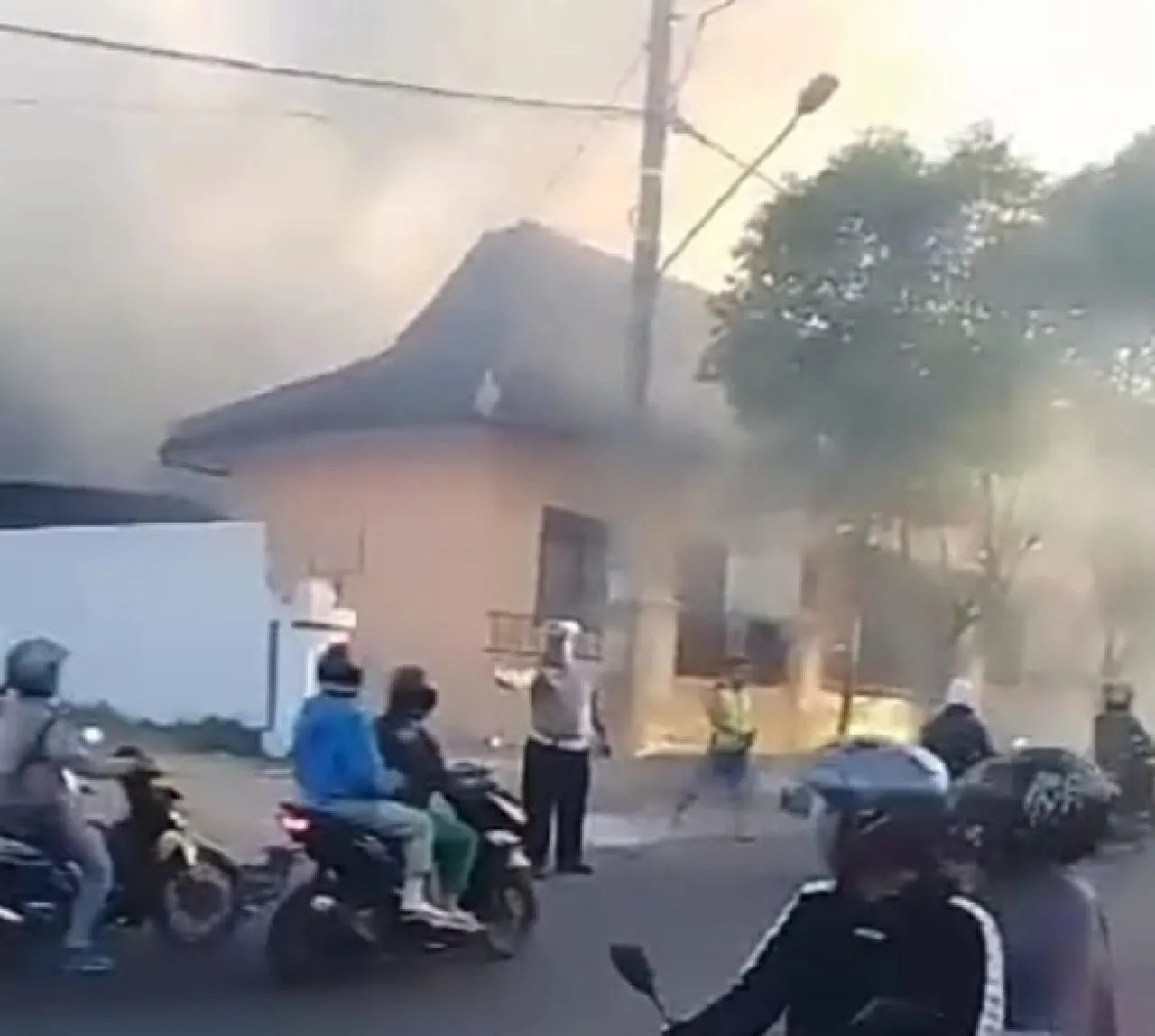 Kantor Dinsos Magetan Terbakar, Sejumlah Stok Kursi Roda Dilumat