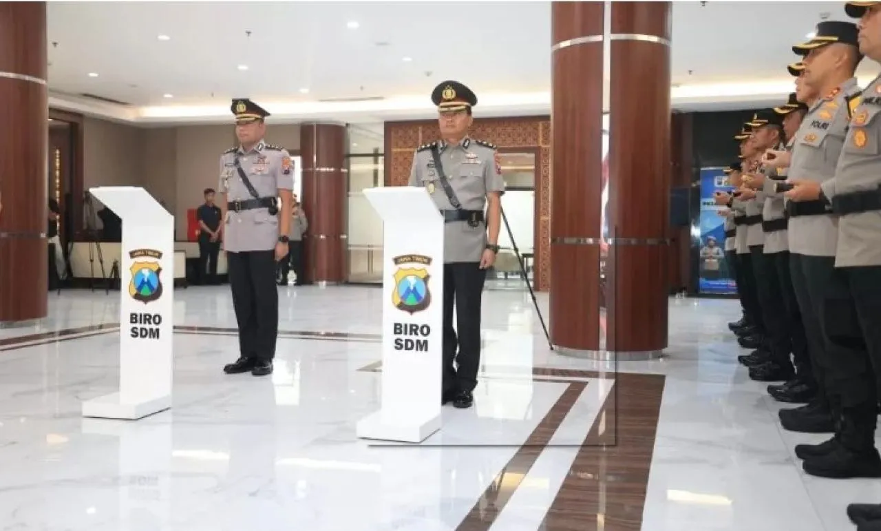 Daftar Lengkap Perwira Polda Jawa Timur dan Jajaran yang Dimutasi