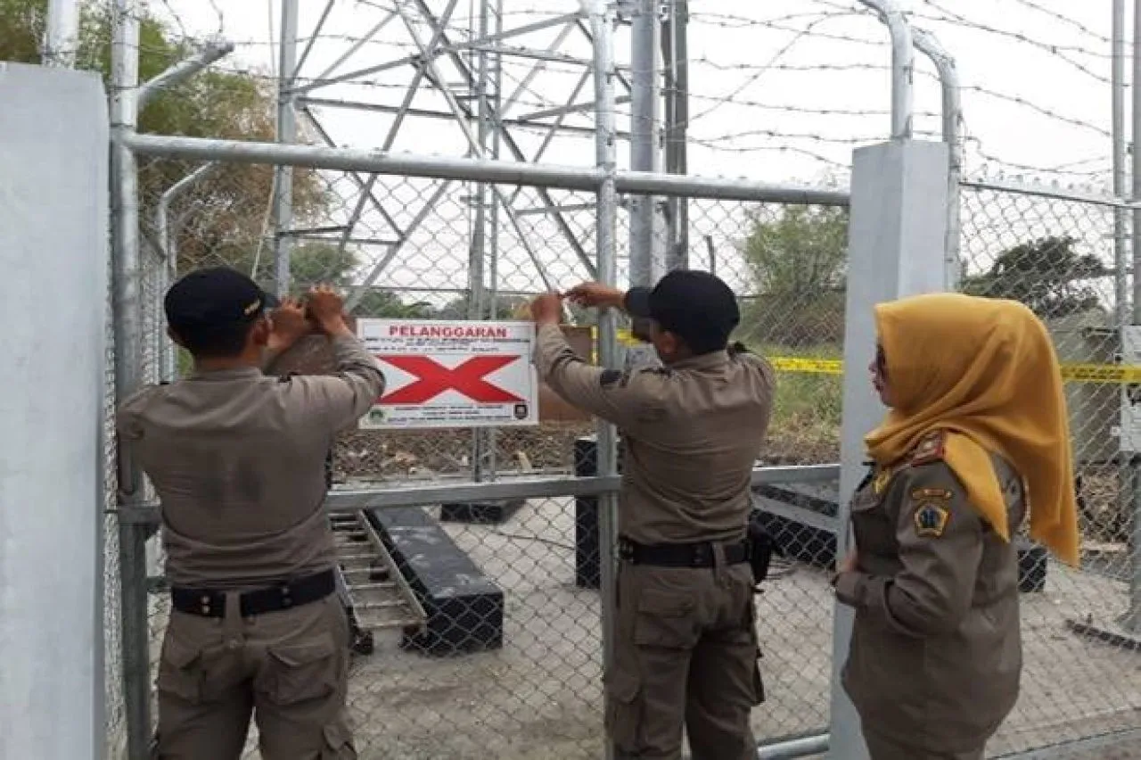 Pemkab Gresik Belum Melaksanakan Pemungutan Retribusi Pengendalian Menara Telekomunikasi