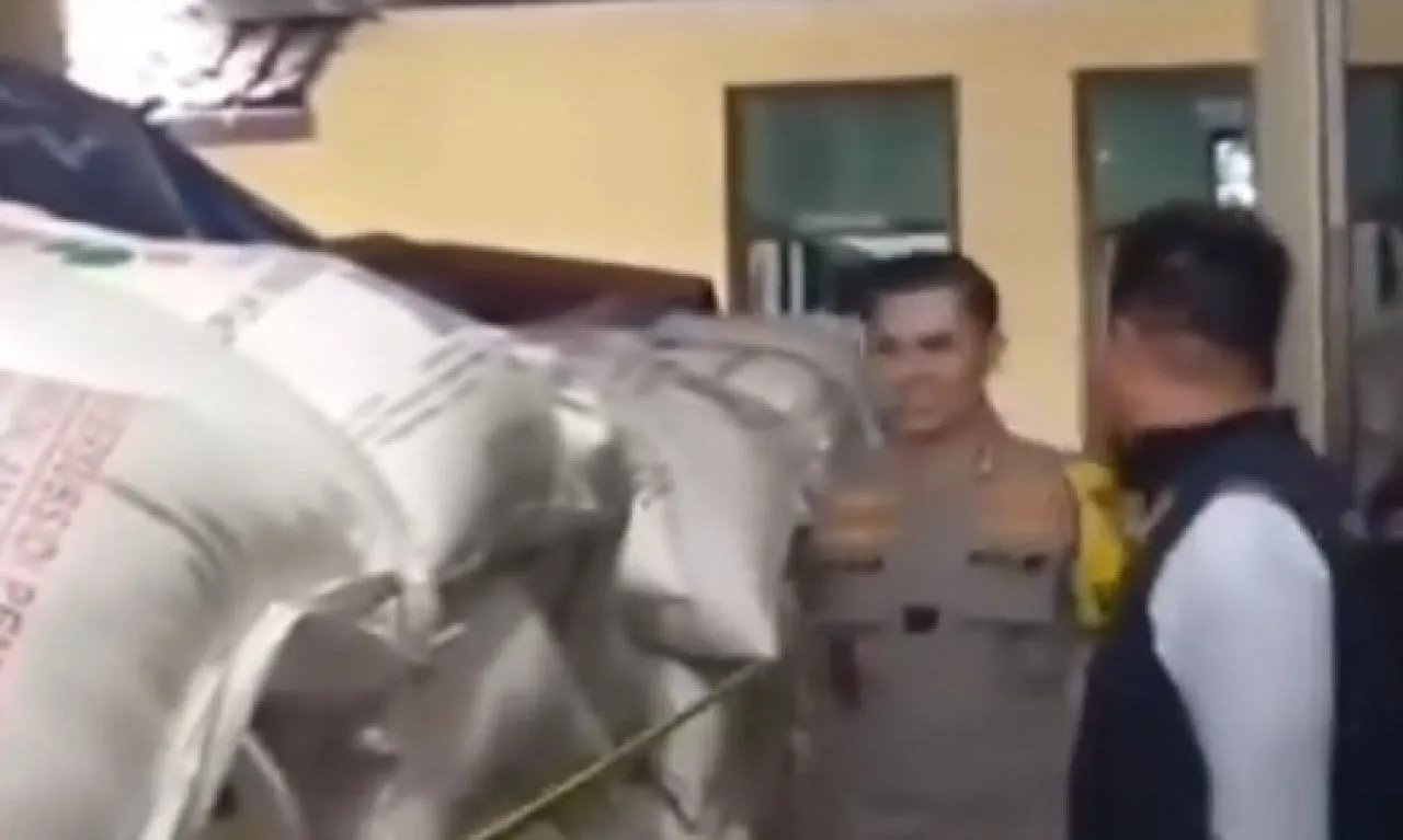 Polres Garut Tangkap Penjual Pupuk Bersubsidi yang Dijual Ilegal
