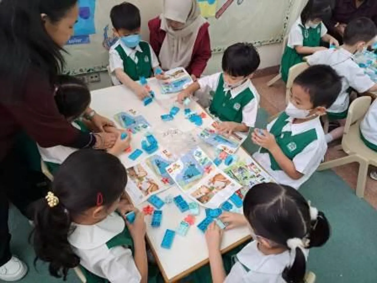 The LEGO Group Indonesia Adakan Aktivitas Menyenangkan dengan Anak Indonesia