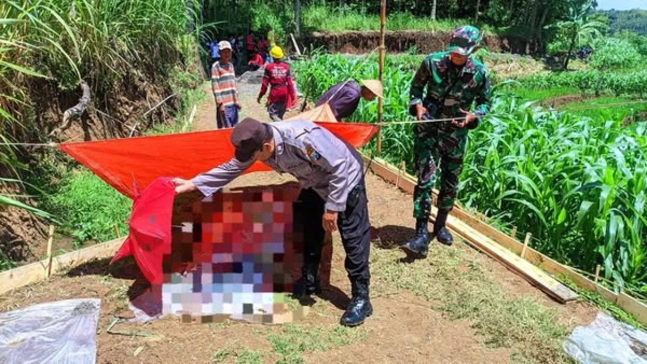 Konsultan Proyek Meninggal Mendadak di Pinggir Jalan Desa Samar