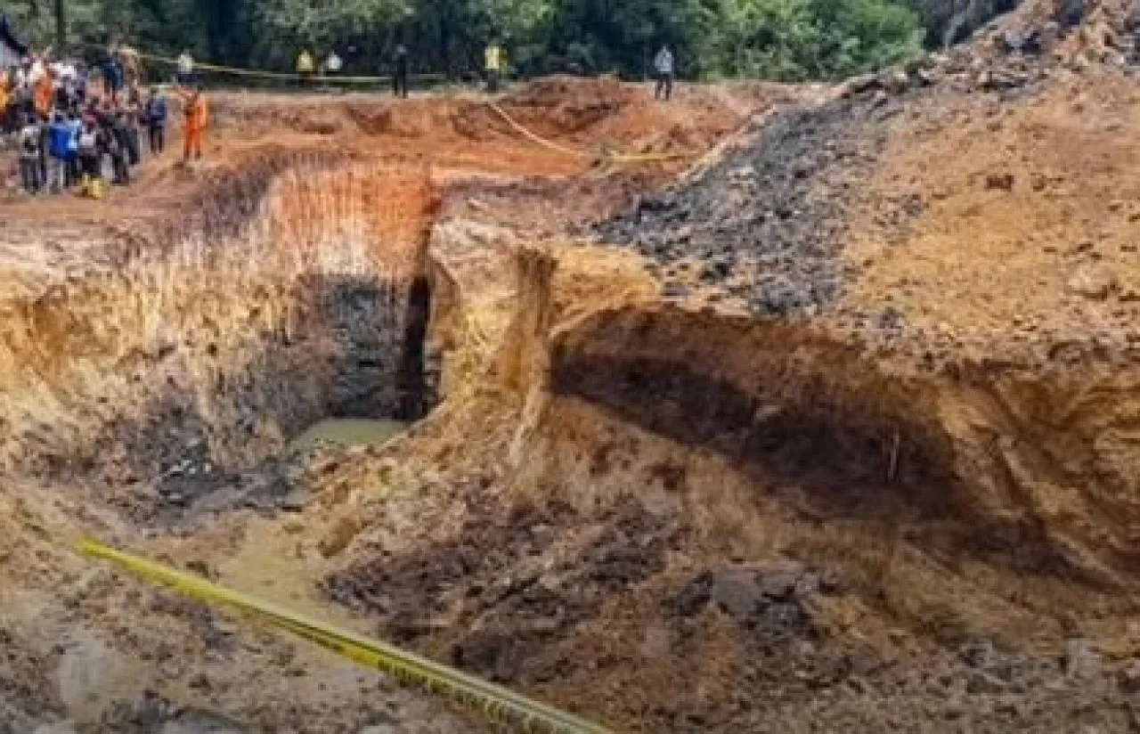Lokasi Tambang PT Kayan Putra Utama Coal Dipasang Police Line