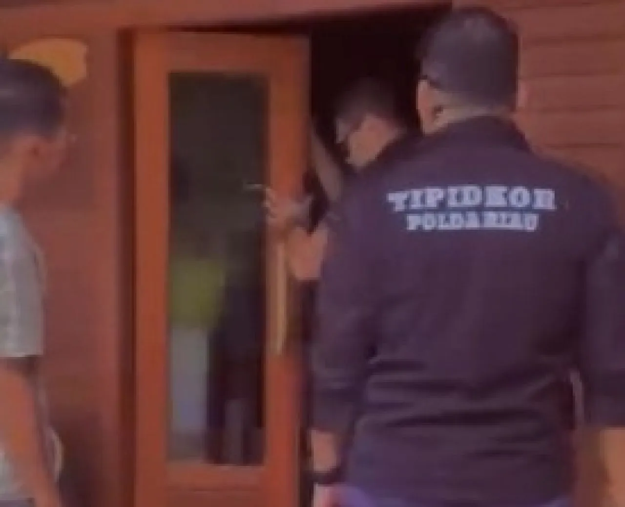 Ditreskrimsus Polda Riau Sita 11 Unit Homestay di Jorong Padang Torok