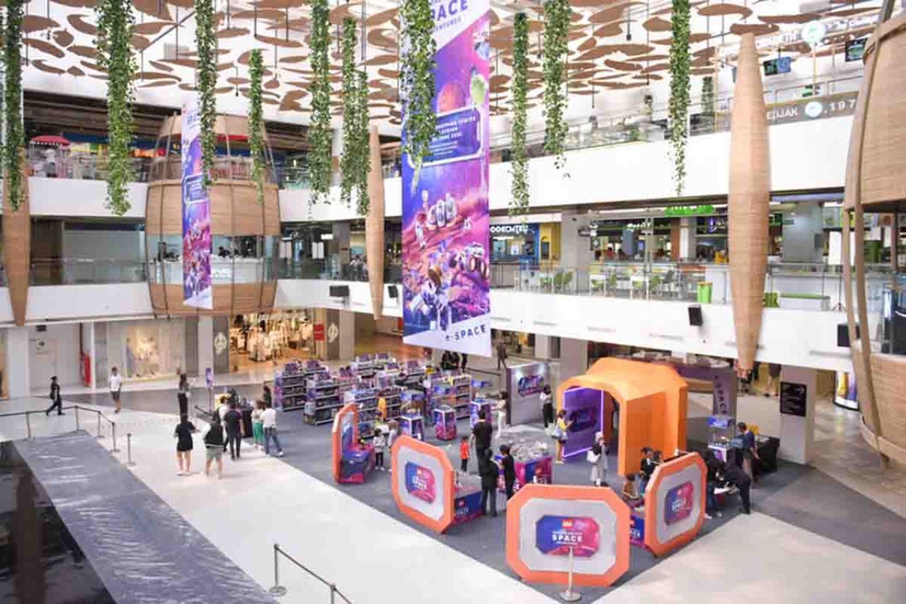 LEGO Lost In Space A Mission to Return Home, di 23 Paskal Shopping Center Bandung