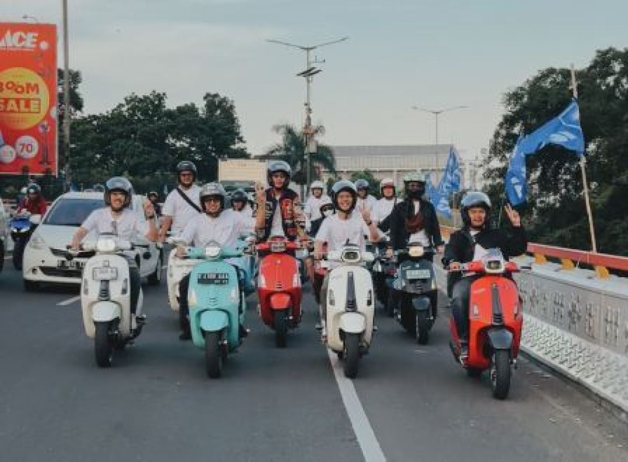 Vespa Community Riding - Bandung