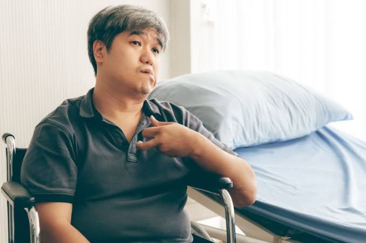 Seorang pria terkena stroke