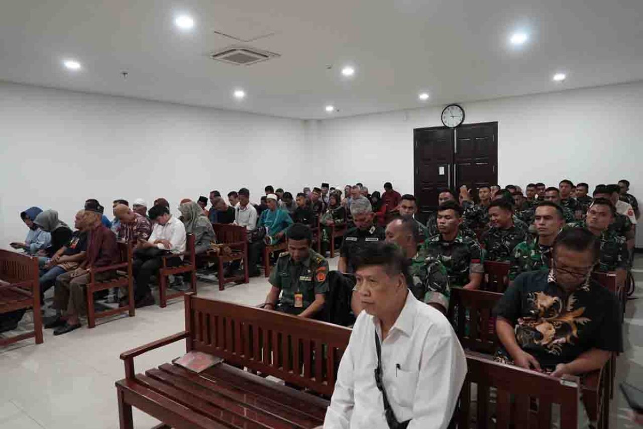 Pengadilan Negeri Bekasi menghadirkan terdakwa H. Dani Bahdani