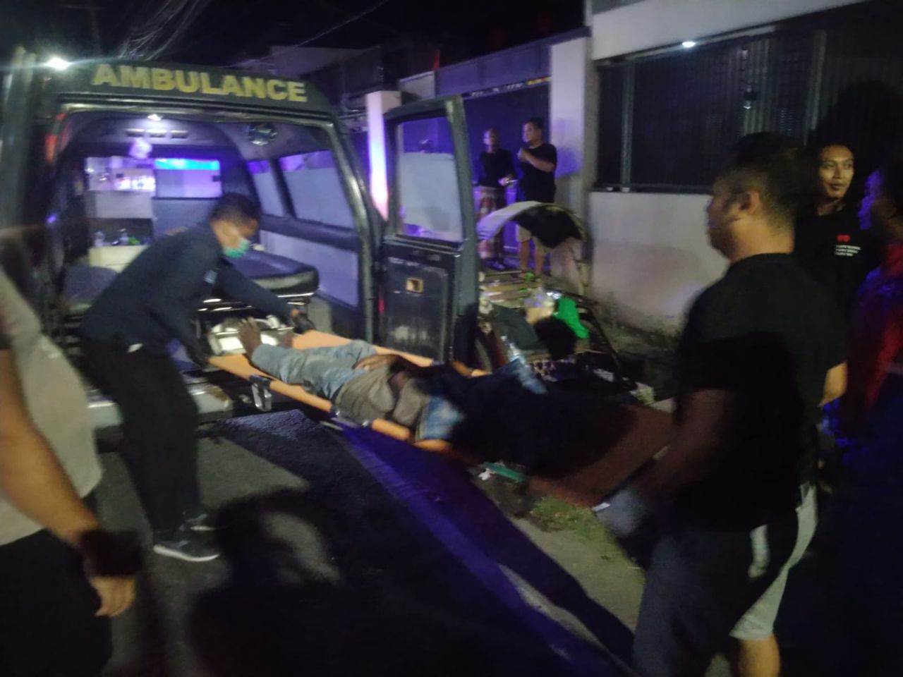 Jenazah Wajib dievakuasi ke Ambulance
