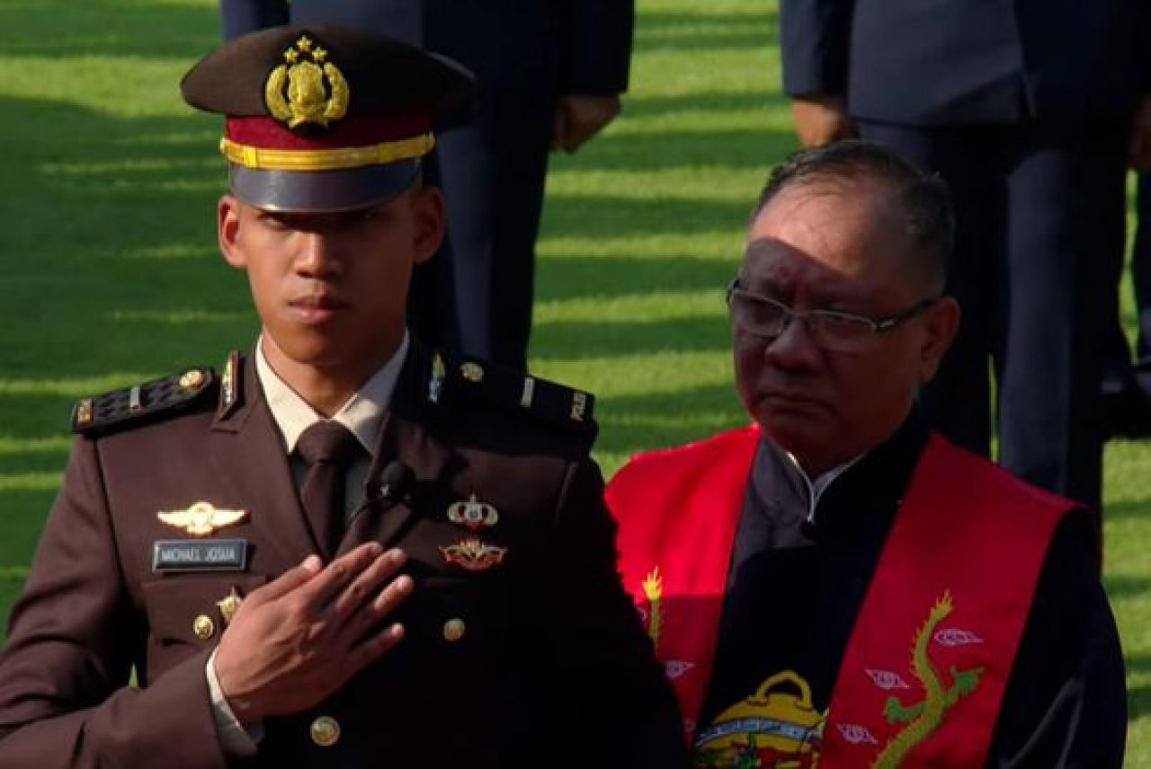 Michael Josua dan ibunya