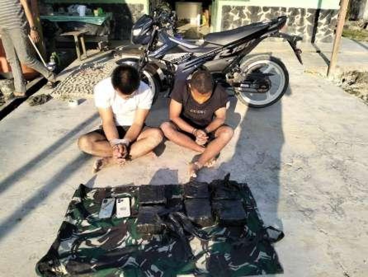 2 orang tersangka dari Malaysia