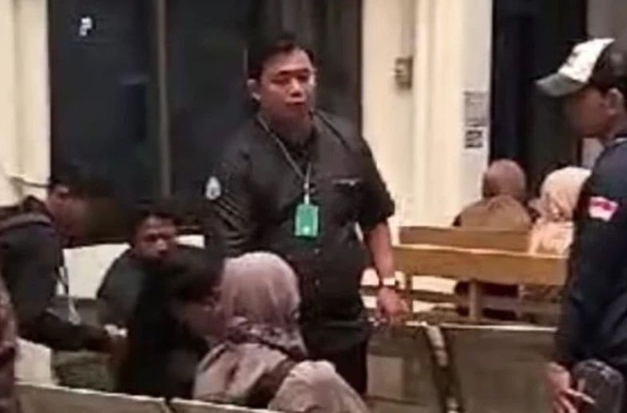 Anggota LSM Alam Semesta ditolak Hakim PA Surabaya