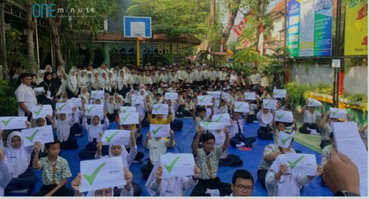 Lomba Agustusan di UPT SMPN 2 Gresik