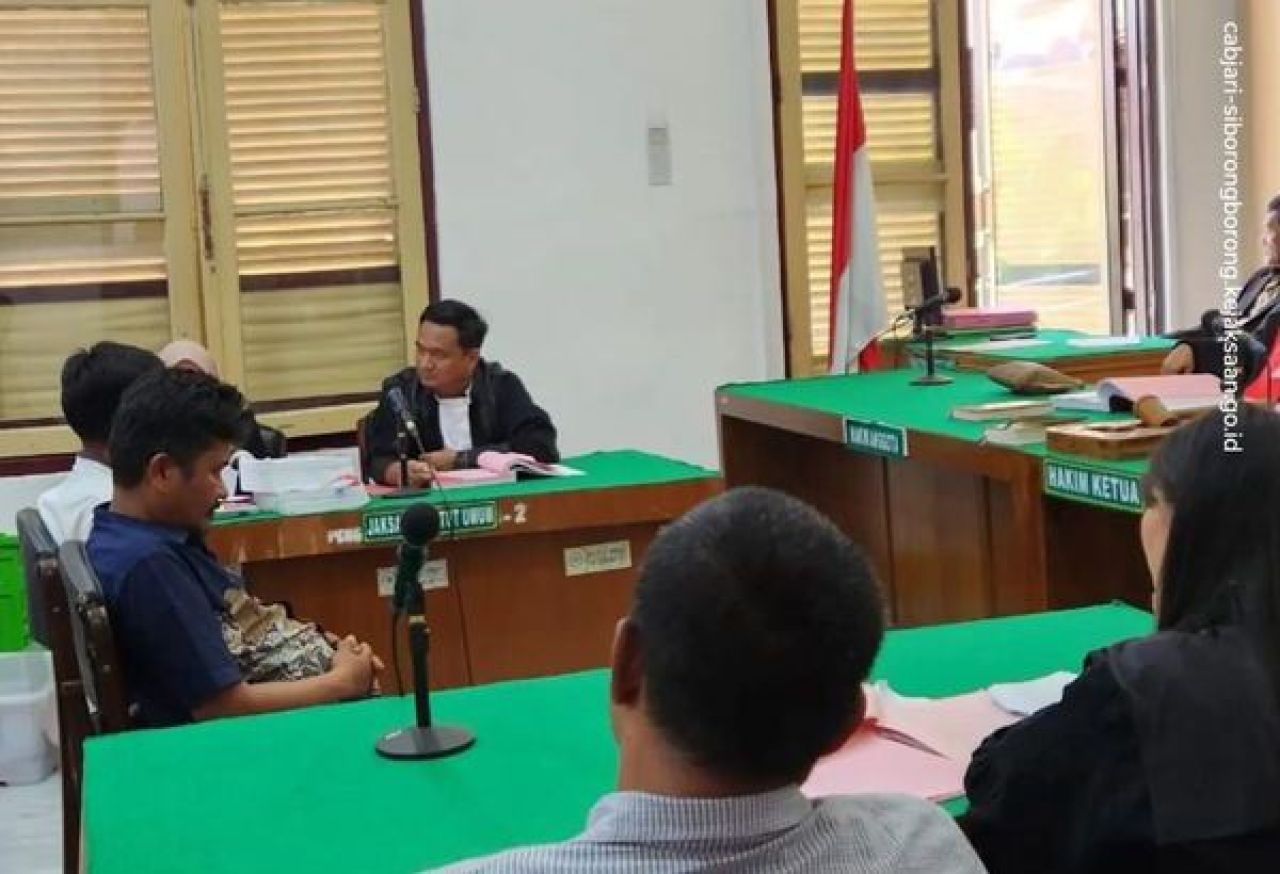 Sidang Mantan Kepala Desa Lobu Siregar