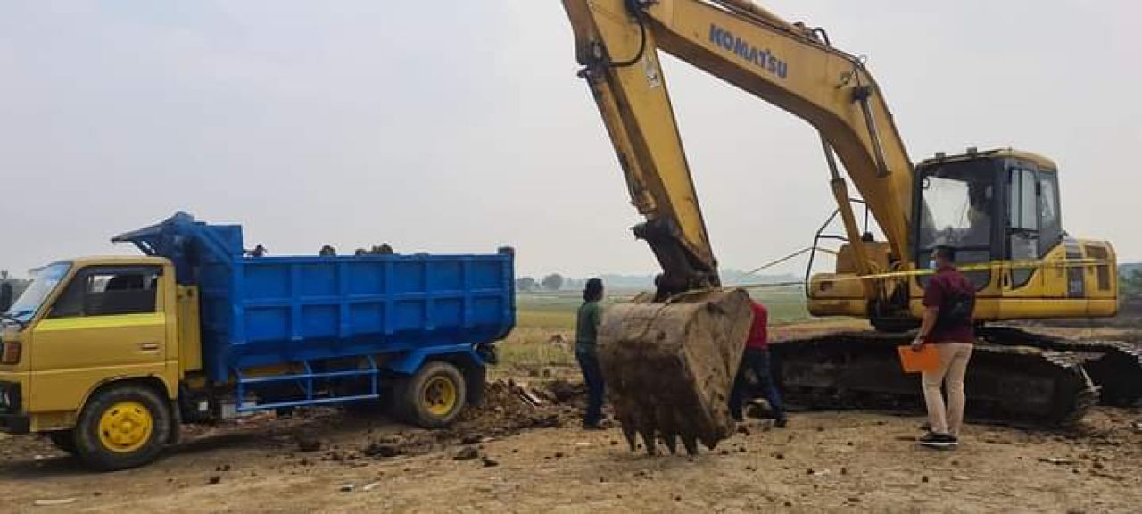 Tambang ilegal di Benjeng, Gresik