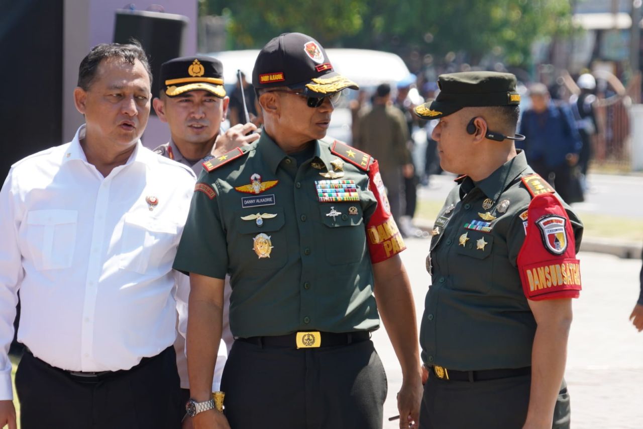 Danrem Bhaskara Jaya meninjau wilayah yang dikunjungi Presiden RI