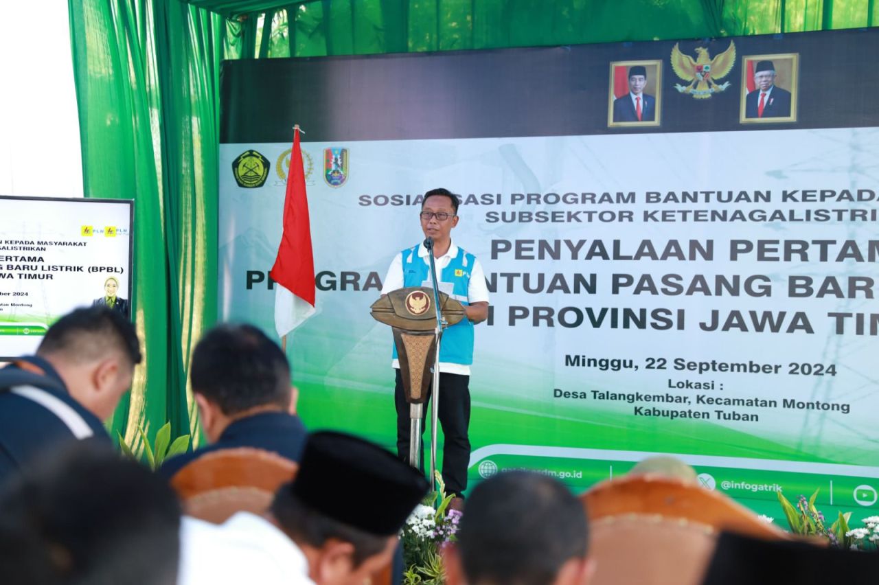 Direktur Retail dan Niaga PT PLN (Persero) yang diwakili oleh Staf Ahli Direksi, Priyo Wurianto
