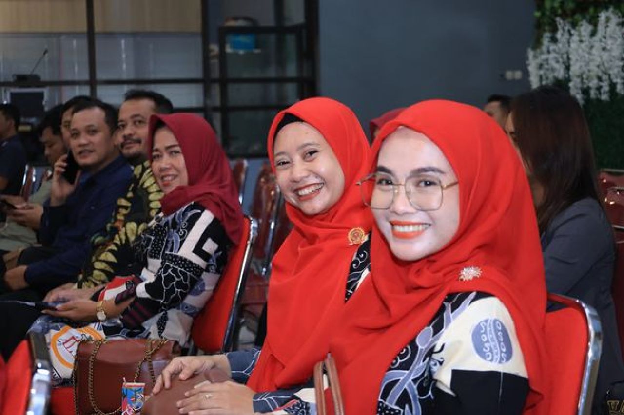 Peserta pembinaan notaris