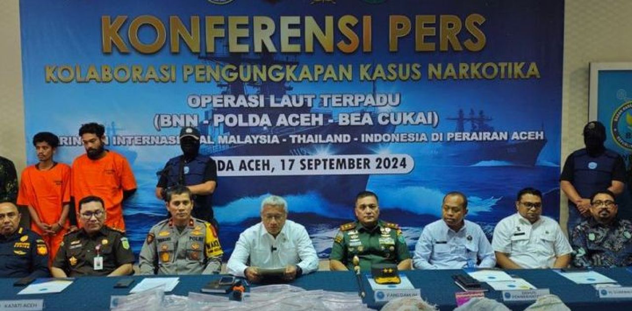 Konpers kasus penyelundupan lebih dari 29 kilogram narkotika jenis sabu