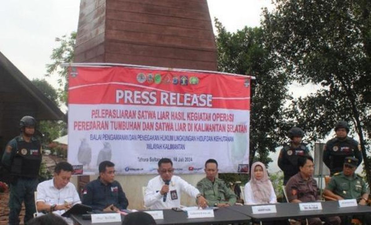 Penyerahan berkas perkara penyelundupan 5.003 ekor burung