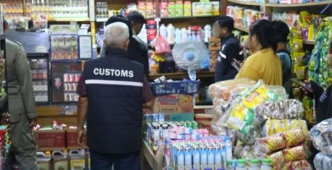 Operasi Pasar Gempur Rokok Ilegal