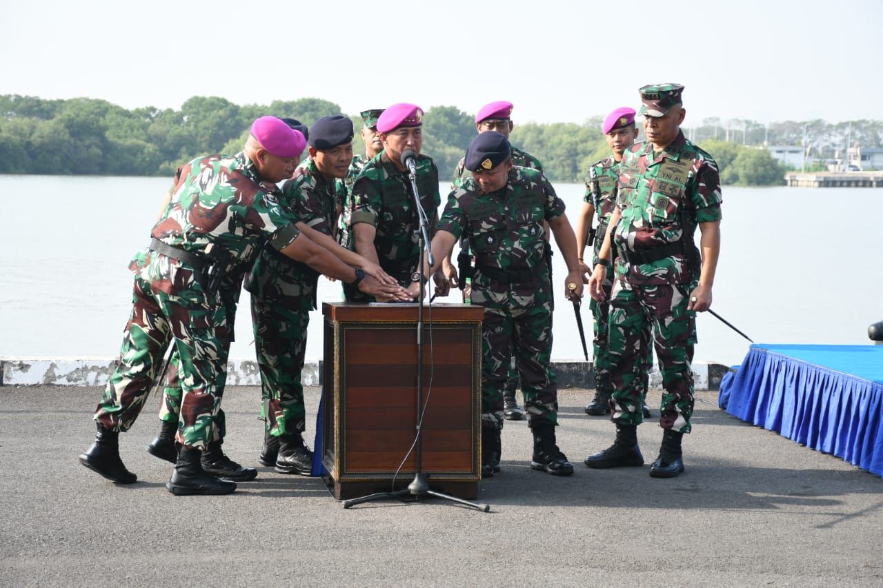 Upacara pembukaan Pendidikan Pertama Bintara (Dikmaba) TNI AL Angkatan XLIV TA. 2024