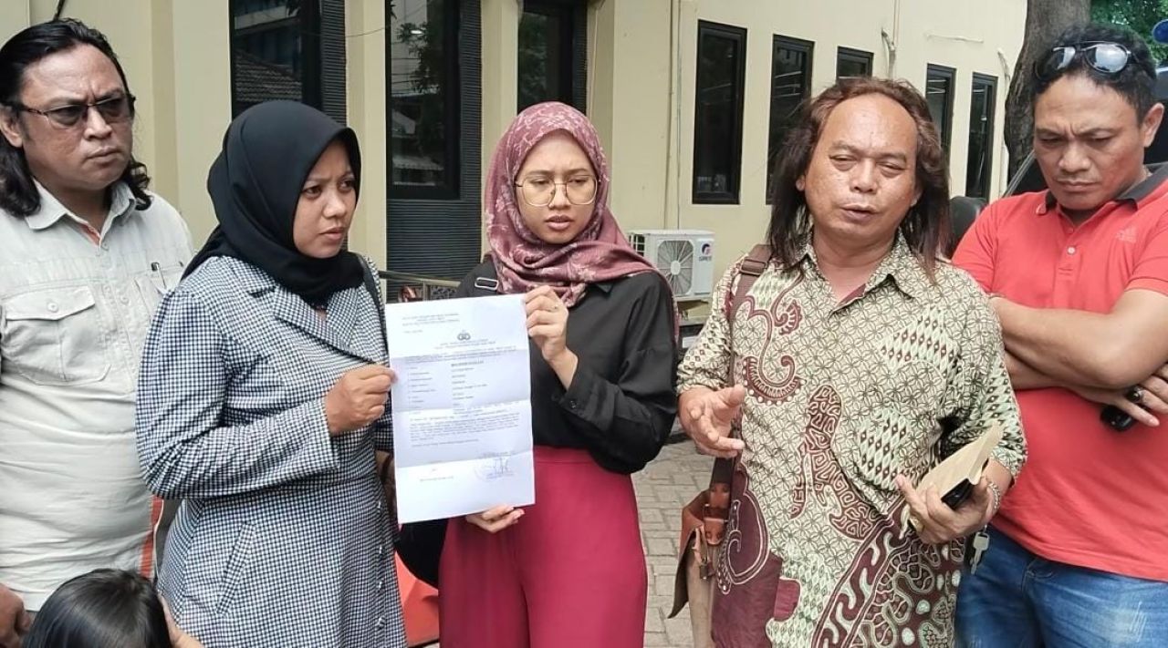 Korban perampasan oknum Debt Collector usai laporan ke SPKT Polda Jatim