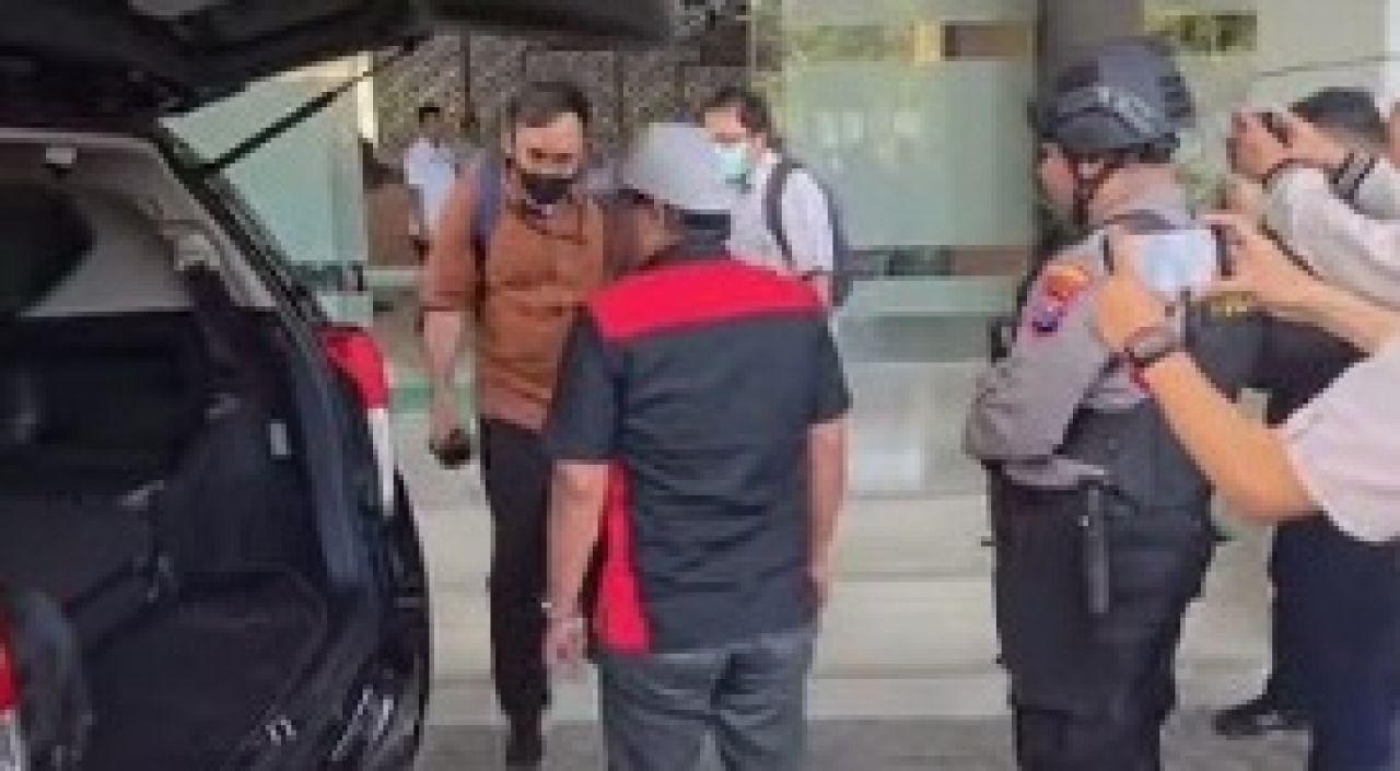 Penggeledahan di Dinas Peternakan Jatim