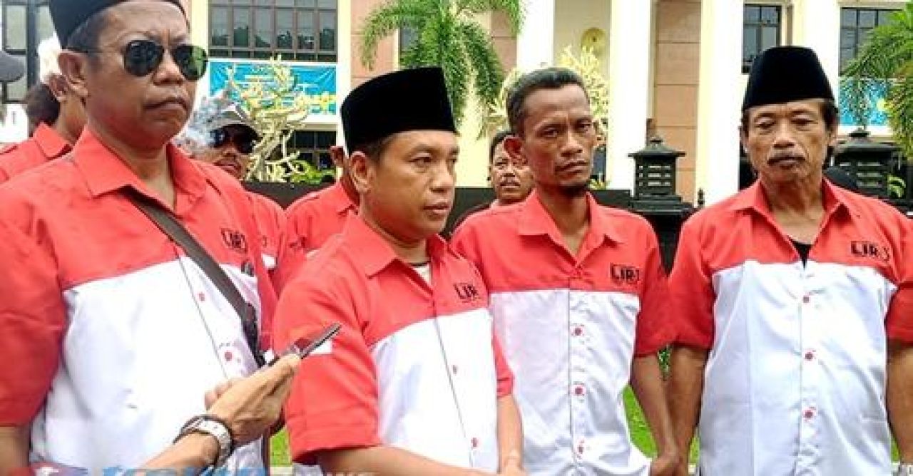 Perwakilan LIRA saat memberi keterangan kepada wartawan