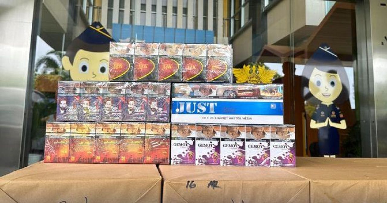 Rokok ilegal yang diamankan Bea Cukai Semarang