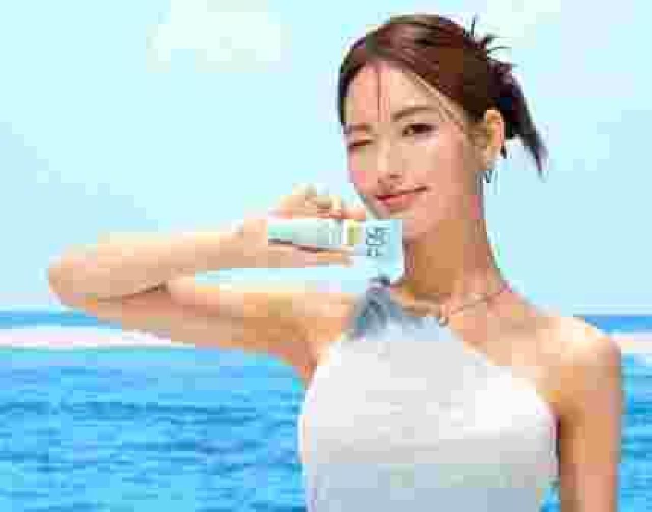 My UV Armor Sunscreen Serum SPF50+ PA+++  30g model 01