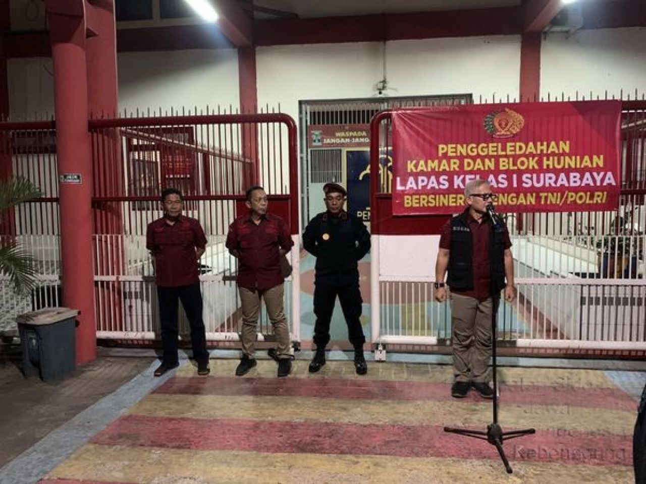 sidak dan razia di Lapas Kelas I Surabaya