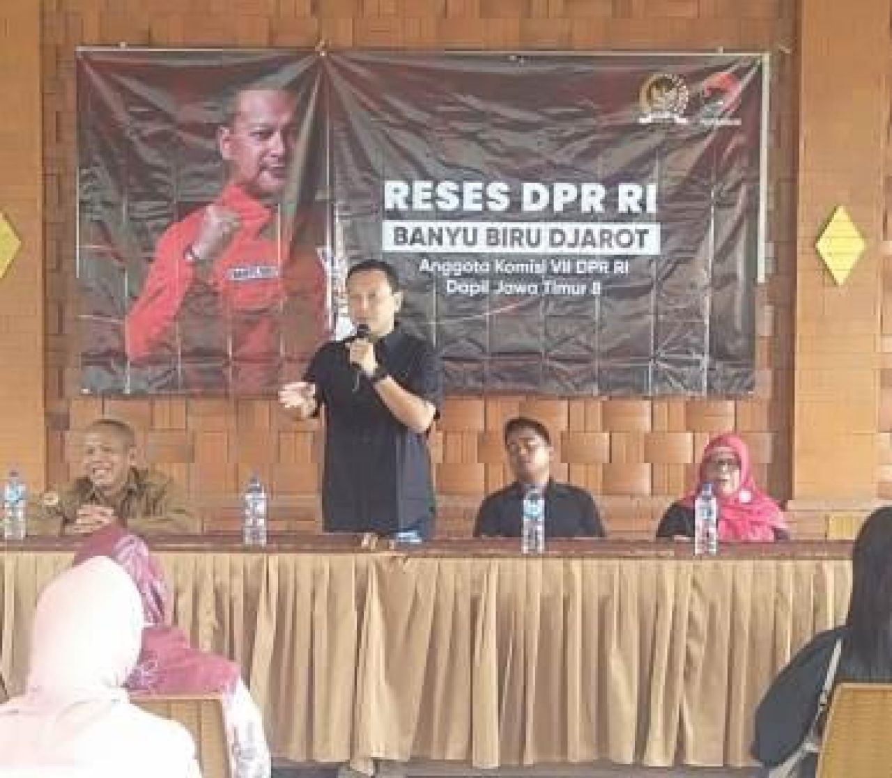 Banyu Biru Djarot saat reses