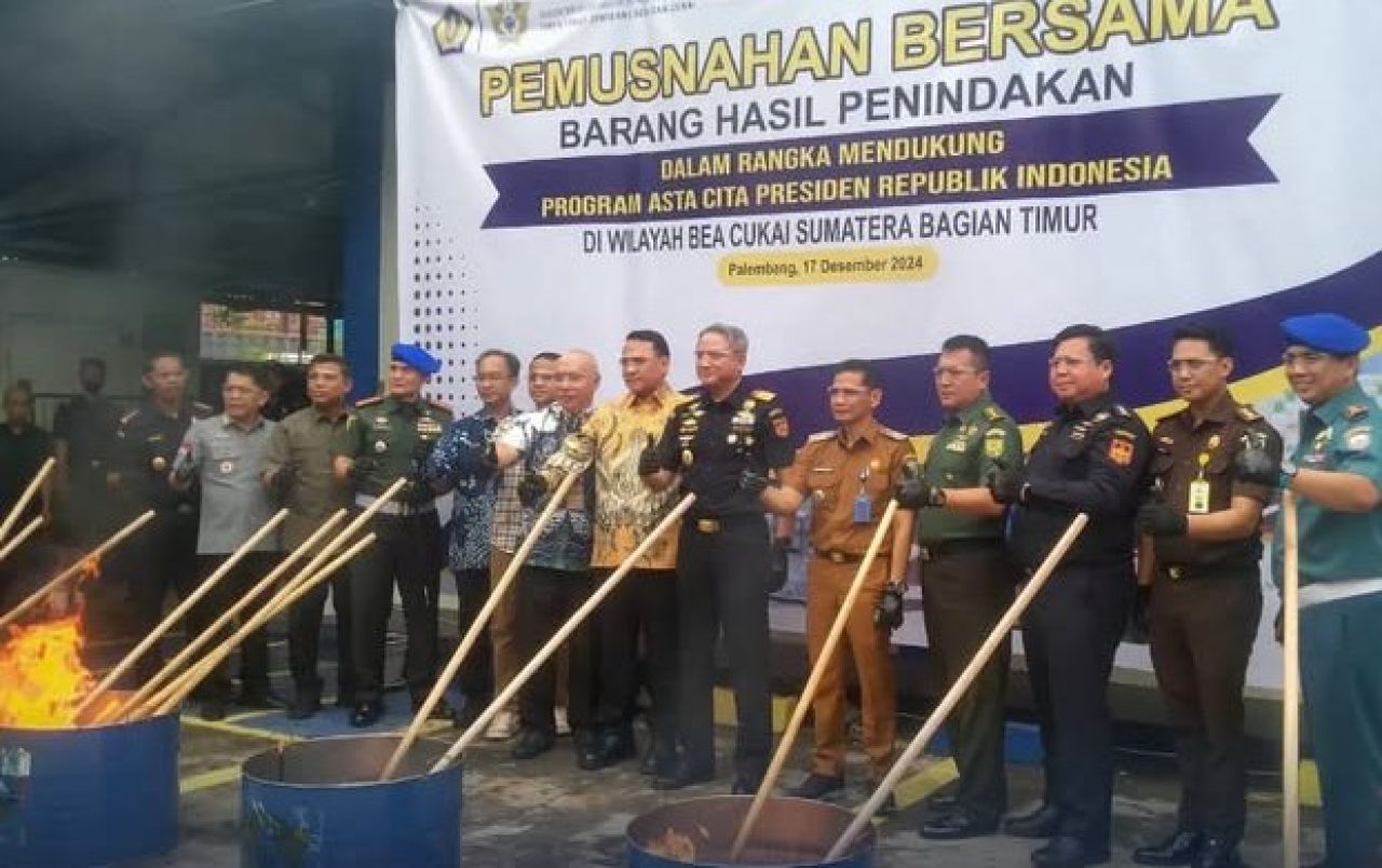 Pemusnahan barang hasil penindakan