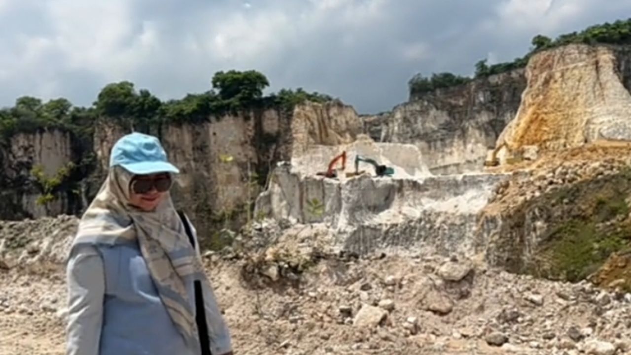 Nur Saidah saat sidak lokasi tambang