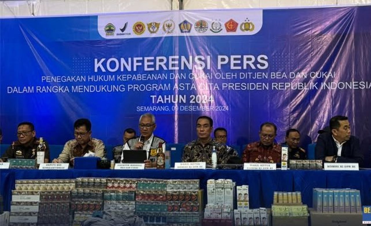 Konferensi pers kinerja penegakan hukum kepabeanan dan cukai