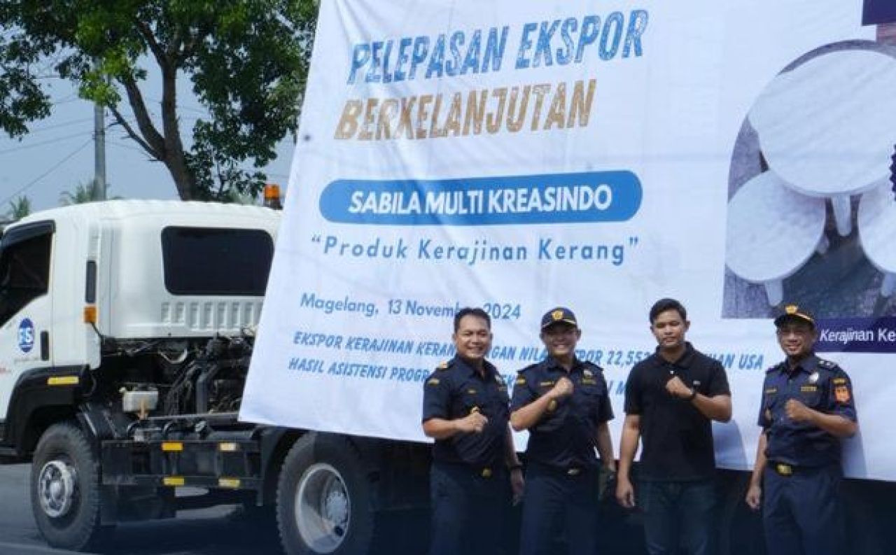 Ekspor produk kerajinan kerang tujuan Amerika Serikat