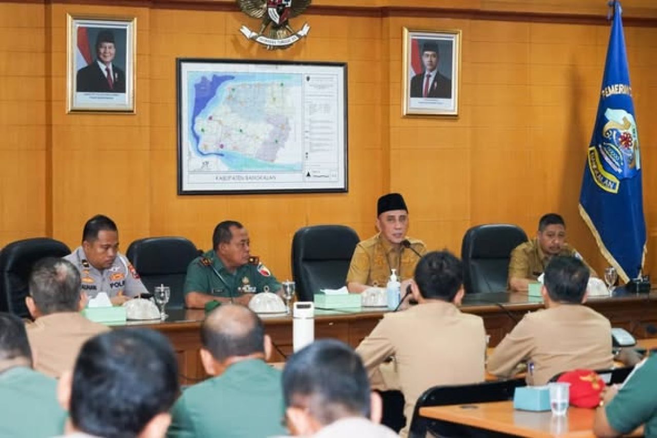 Bupati Bangkalan rapat retribusi parkir berlangganan