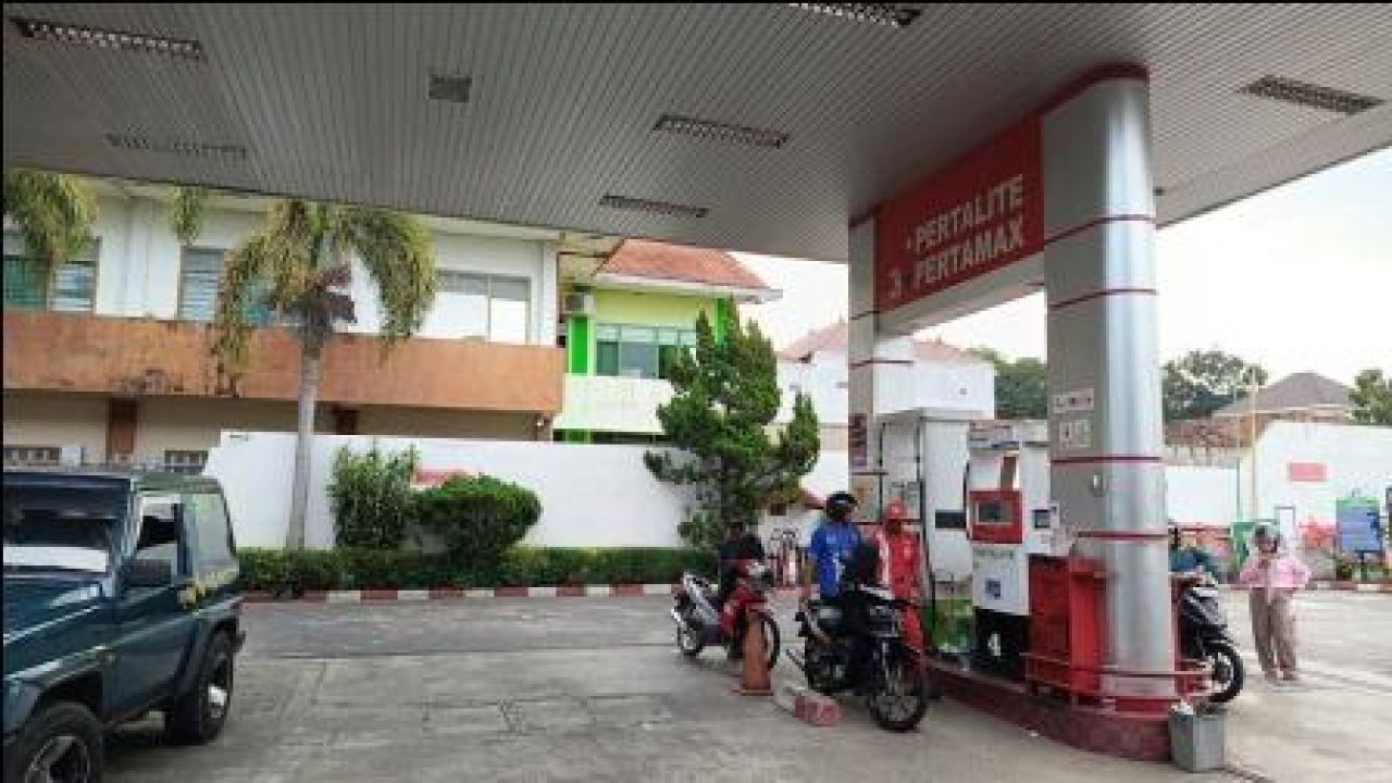 SPBU 54.633.10 Jalan Monginsidi Desa Candirejo