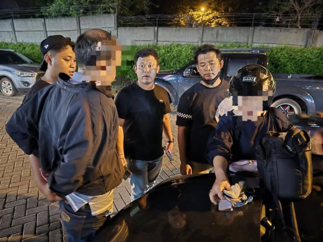 Penangkapan inisial DSL di Surabaya