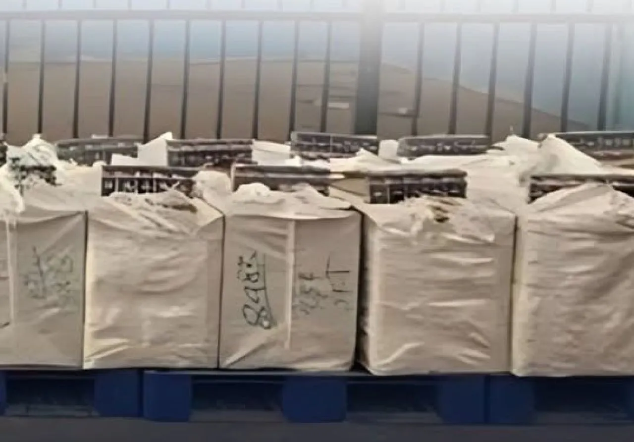 Cek Dua Gudang Ekspedisi, Bea Cukai Teluk Bayur Temukan 548.000 Batang Rokok Ilegal