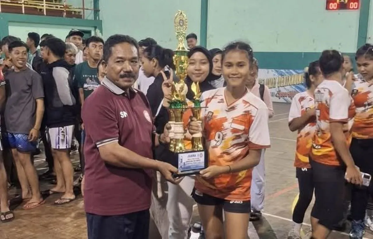 Tim Bola Voli Putra BVD Dringu Juara Kompetisi PBVSI Cup U 20
