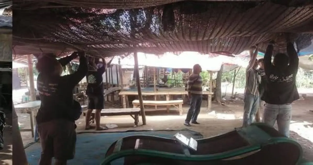 Arena Sabung Ayam di  Desa Klurahan Digrebek