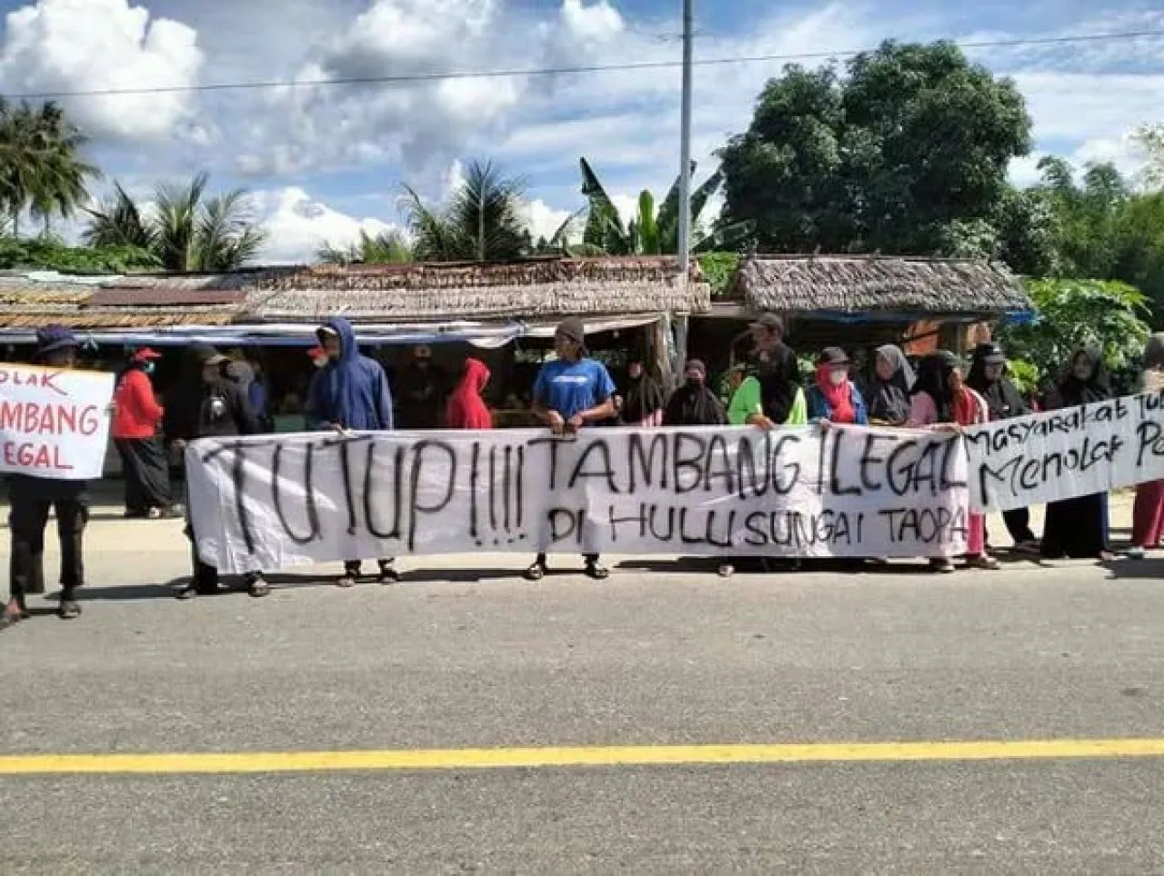 Warga Kecamatan Moutong Menolak Tambang Ilegal di Hulu Sungai Taopa