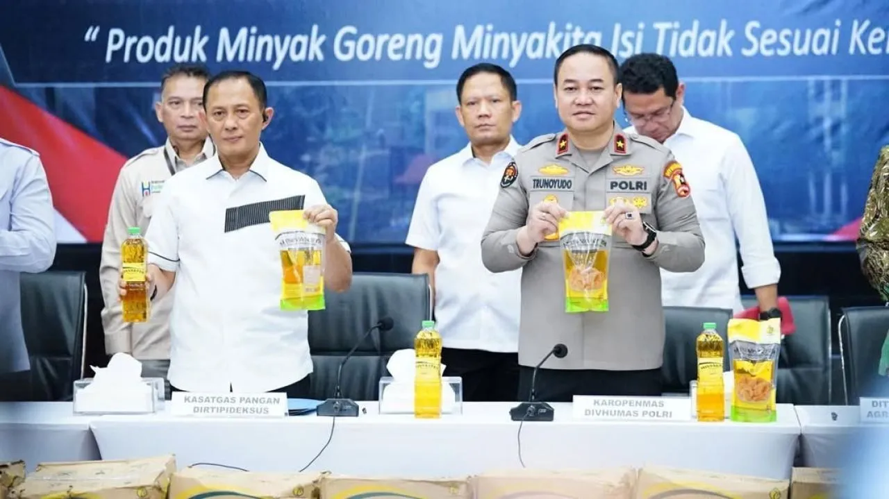 Dirtipideksus Bareskrim Polri Ungkap Kecurangan Minyak Goreng di Depok