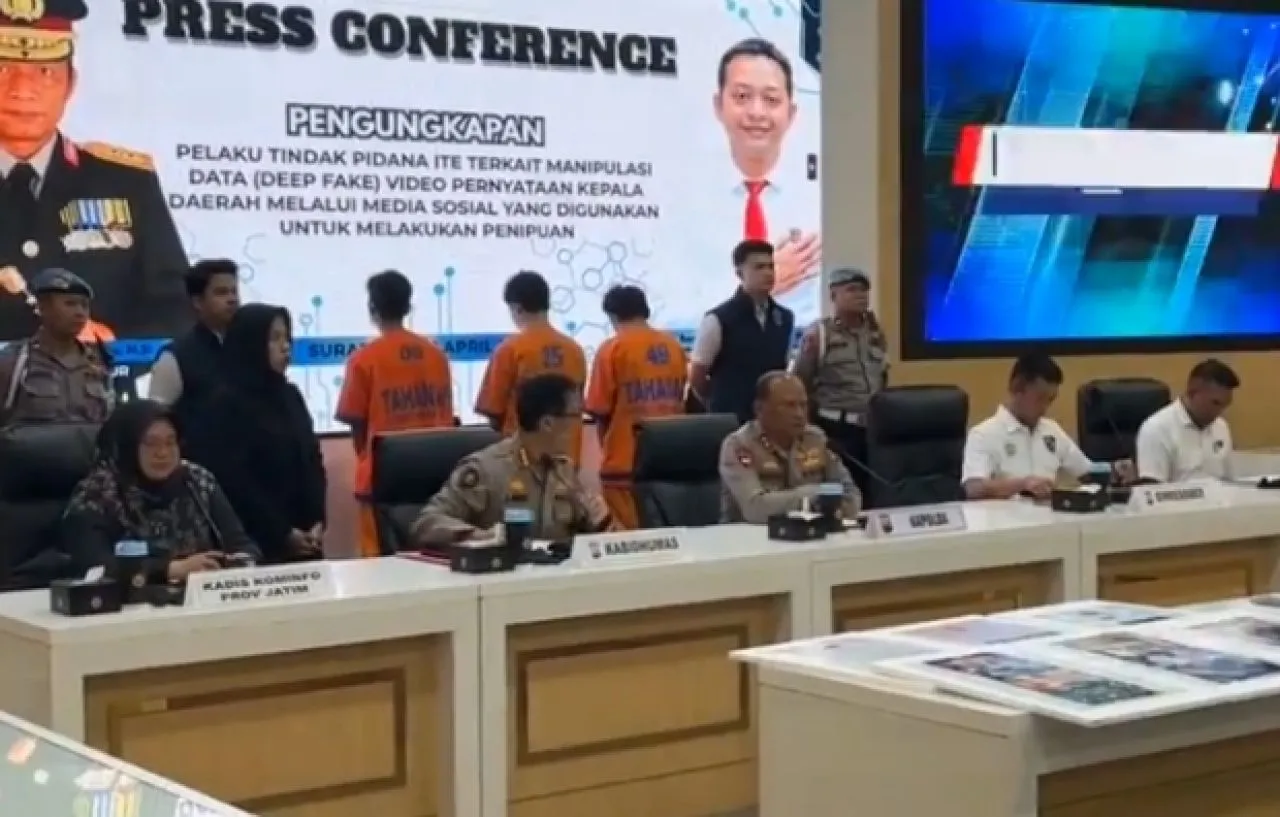 Identitas 3 Pelaku Penyebar Konten Hoax Gubernur Jatim Jualan Motor di TikTok