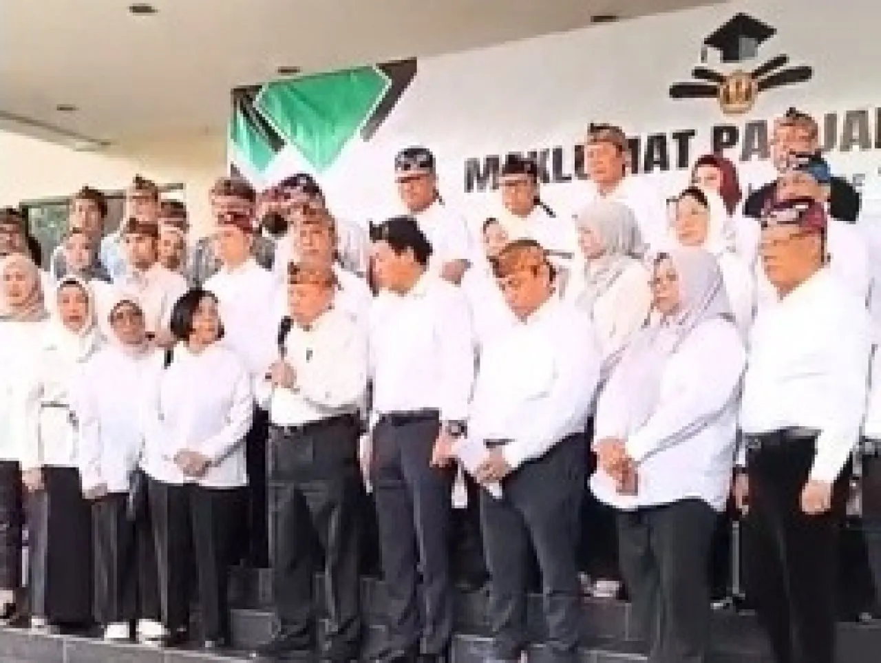 Isi Lengkap Maklumat Padjajaran